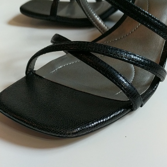 Sold Bandolino BdoBexx Heel - Picture 2 of 5